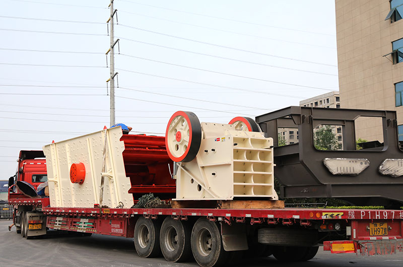 成套煤矸石破碎機發(fā)貨現場 成套煤矸石破碎機發(fā)貨現場