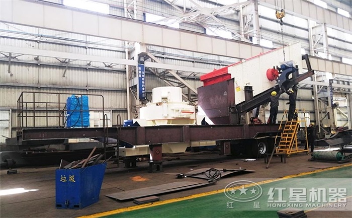 立軸沖擊式破碎機(jī)搭載到移動(dòng)破碎站上 立軸沖擊式破碎機(jī)搭載到移動(dòng)破碎站上