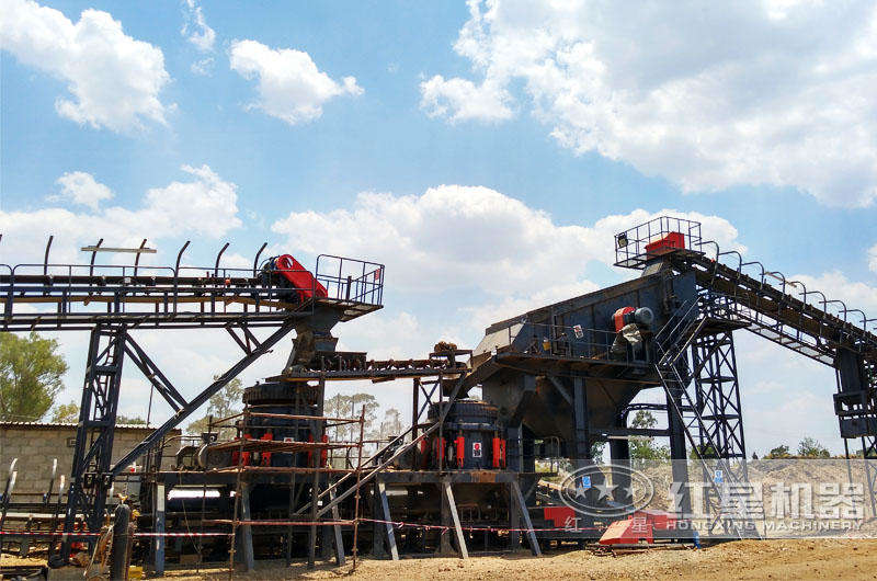 時(shí)產(chǎn)600噸液壓圓錐破現(xiàn)場，成品粒形好看