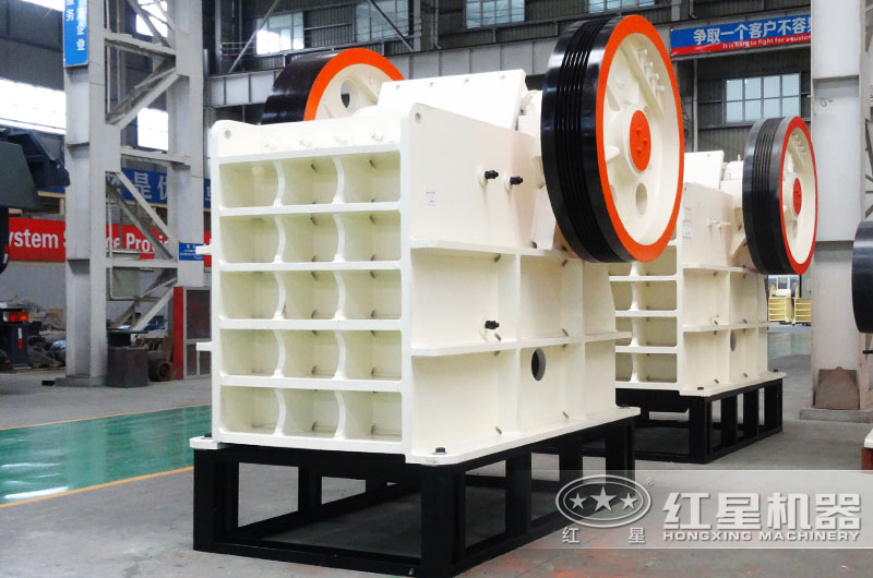 顎式破碎機，碎石力度大，產(chǎn)量1-2200t/h