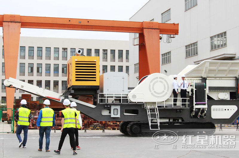 客戶到場,準備咨詢 客戶到場,準備咨詢