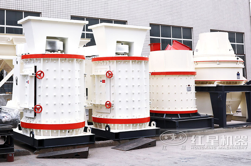 復(fù)合式破碎機(jī)投資小、粉塵少 復(fù)合式破碎機(jī)投資小、粉塵少