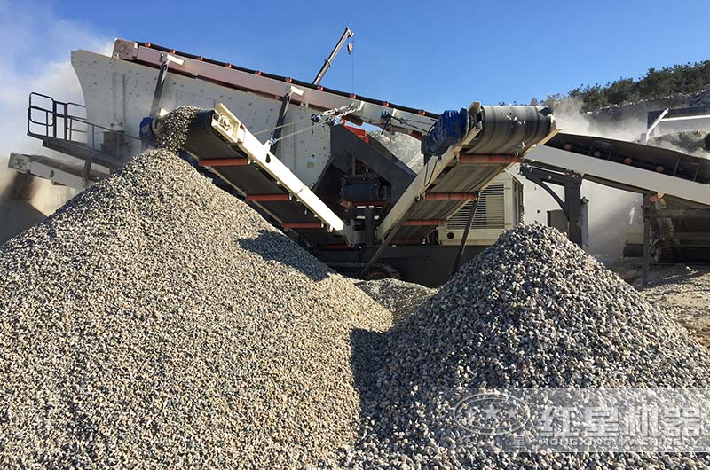 移動石子破碎機(jī)一體機(jī)_振動篩圖片 移動石子破碎機(jī)一體機(jī)_振動篩圖片