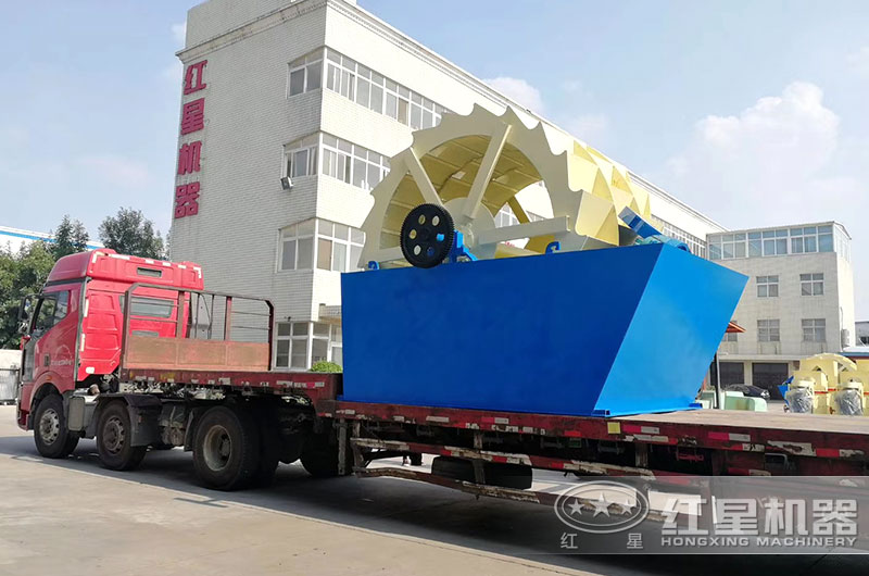 每小時產(chǎn)50噸輪式洗砂機設(shè)備發(fā)貨 每小時產(chǎn)50噸輪式洗砂機設(shè)備發(fā)貨