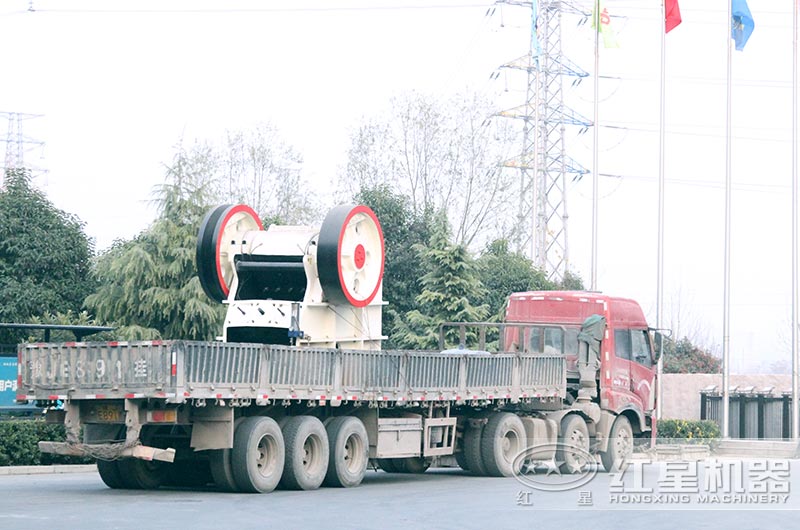 1215鄂式破碎機設備發貨 1215鄂式破碎機設備發貨