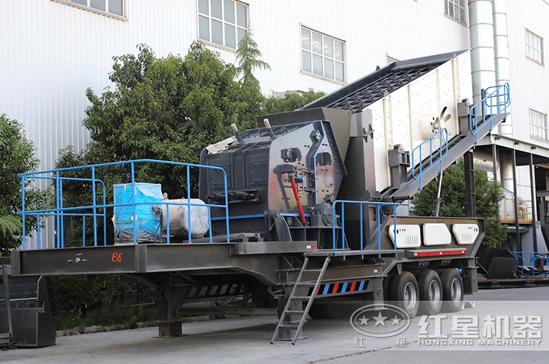 移動反擊式破碎機圖片 移動反擊式破碎機圖片