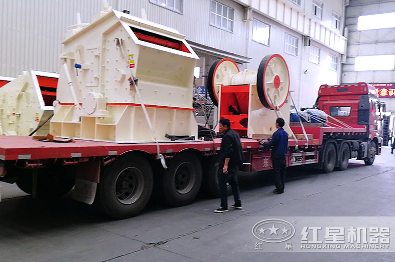 石料廠碎石生產線設備發往客戶現場 石料廠碎石生產線設備發往客戶現場