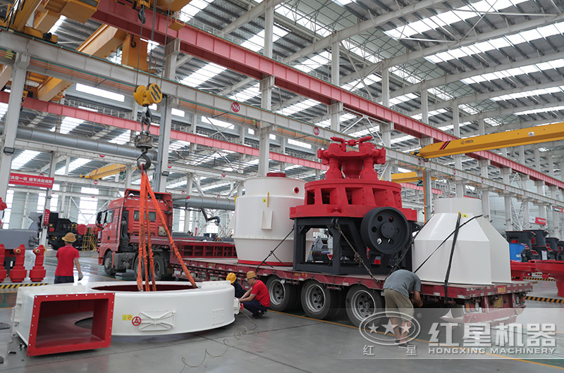 雷蒙磨粉機廠區現貨直發 雷蒙磨粉機廠區現貨直發