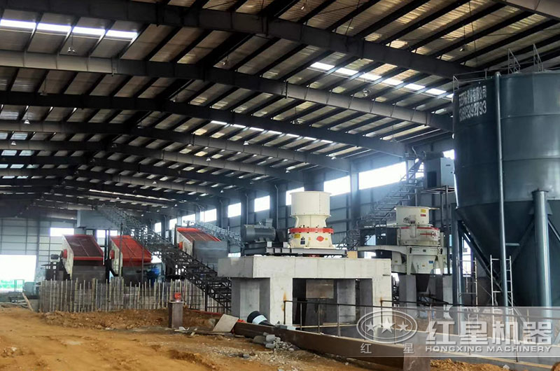 花崗巖破碎加工客戶(hù)現(xiàn)場(chǎng)實(shí)拍 花崗巖破碎加工客戶(hù)現(xiàn)場(chǎng)實(shí)拍