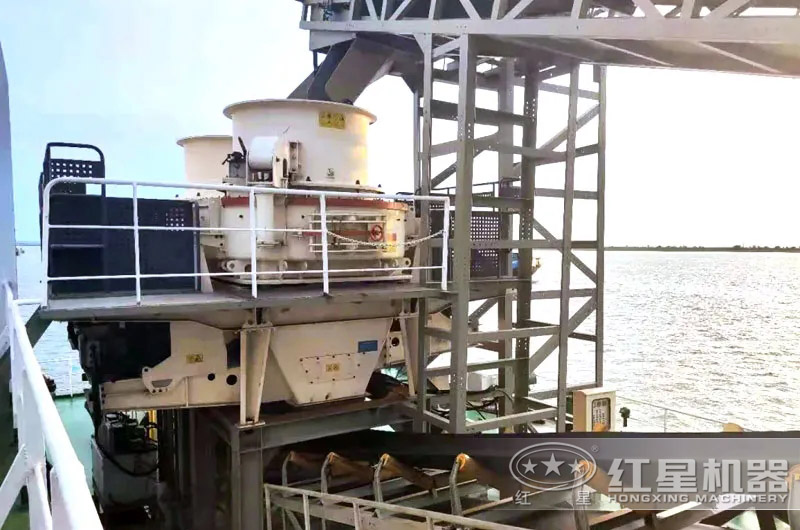 船載HVI制砂機(jī)現(xiàn)場 船載HVI制砂機(jī)現(xiàn)場